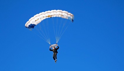 开云APP-“德甲最后几轮，比赛高潮不断”，德甲最后几名降级